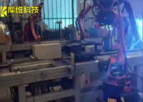 機(jī)器人焊接生產(chǎn)線(xiàn)