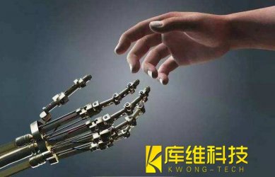 <b>龍頭尚未出現(xiàn)，國內(nèi)機(jī)器人產(chǎn)業(yè)“乾坤未定”</b>