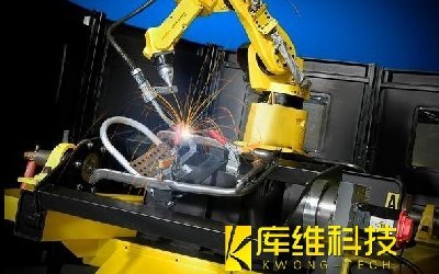 點(diǎn)焊機(jī)器人:高效率、高精度的焊接解決方案